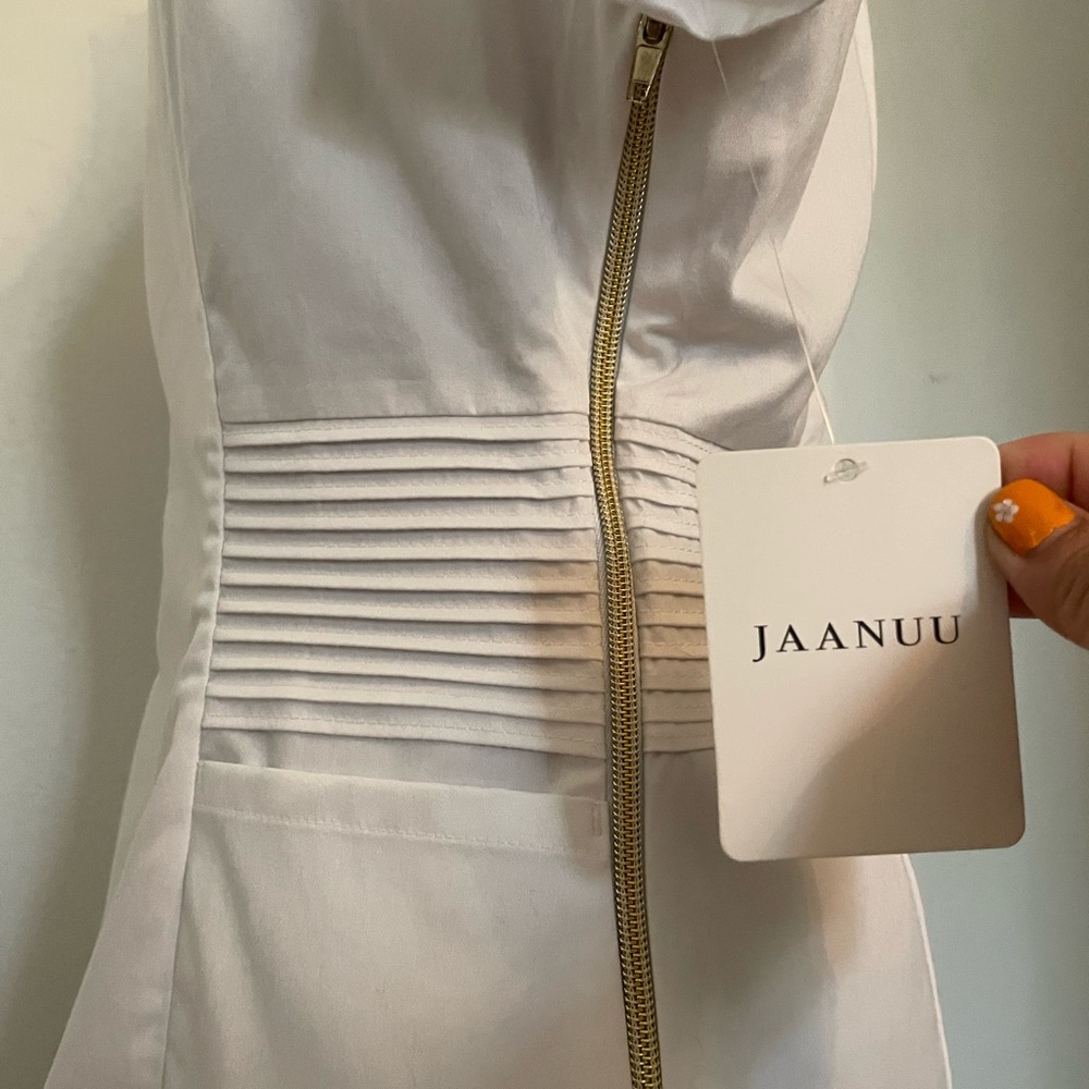 Jaanuu White Scrub Top with Slimming Pleats and Gold Side Zipper - Picture 5 of 11